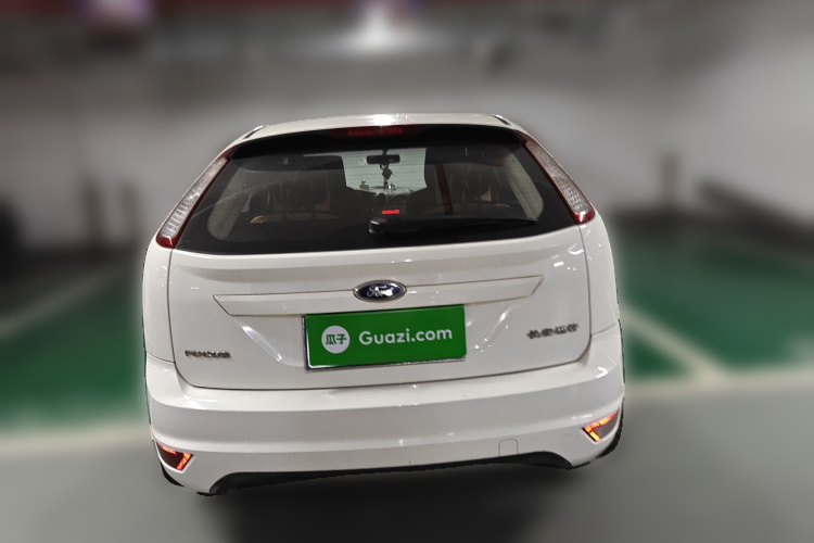 福特 福克斯 2013款 两厢经典 1.8L 自动基本型车身外观6004