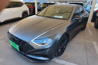 现代 索纳塔 2022款 270TGDi DCT 20周年纪念款