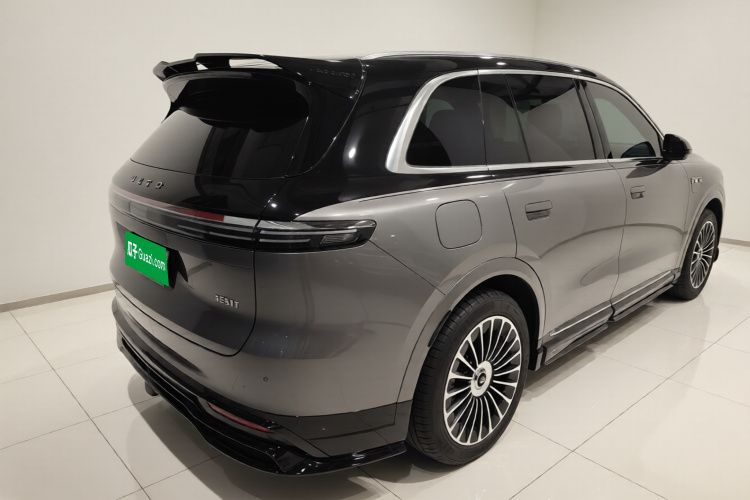 鸿蒙智行 问界M7 2026款 增程 Max四驱版 5座车身外观7