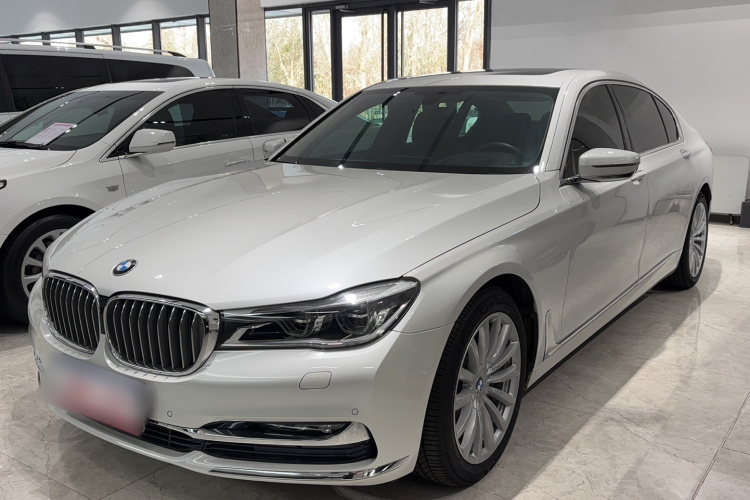 宝马7系 2016款 740Li 领先型车身外观6002