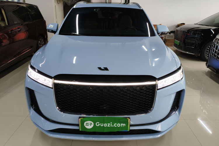 理想汽车 理想ONE 2020款 增程6座版车身外观2