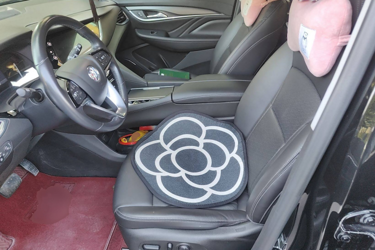 别克 昂科旗 2020款 28T 四驱尊贵型局部细节19