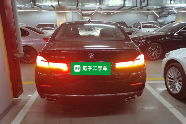 宝马5系 2023款 530Li xDrive 豪华套装车身外观6