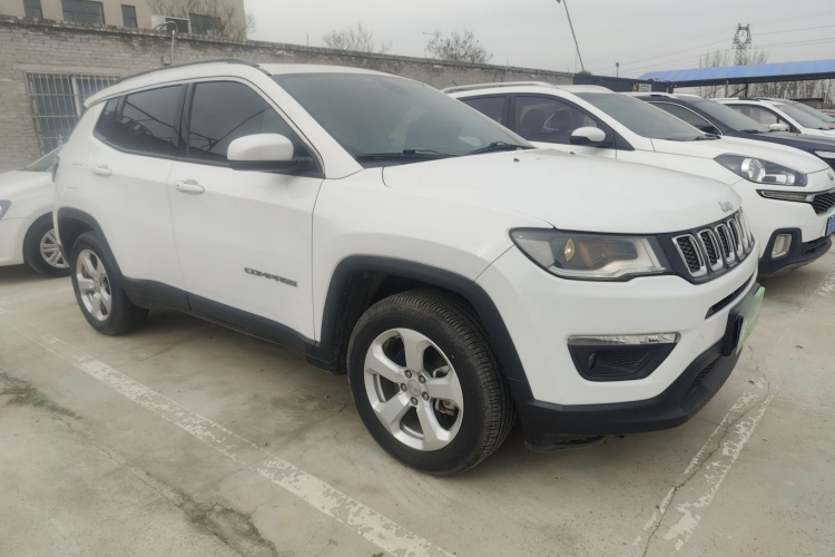 Jeep 指南者 2017款 200T 自动家享版车身外观6002