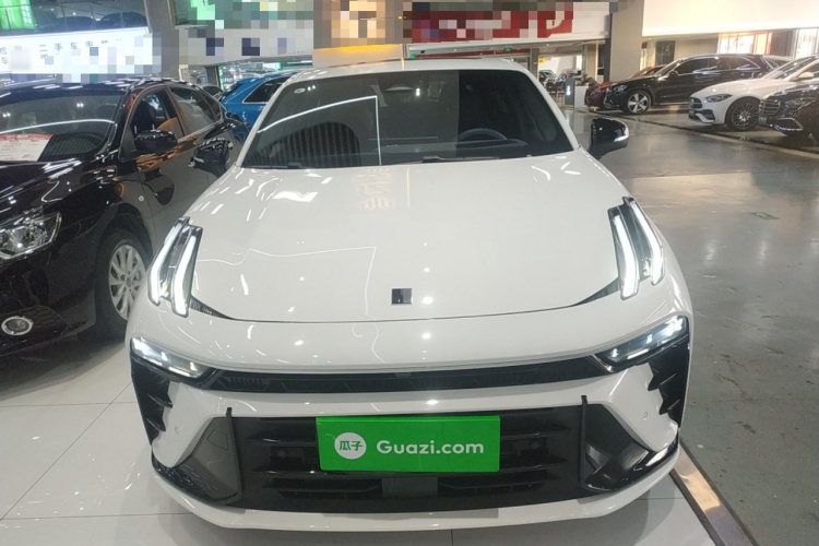 领克03 2025款 1.5TD DCT冠军版Pro车身外观2