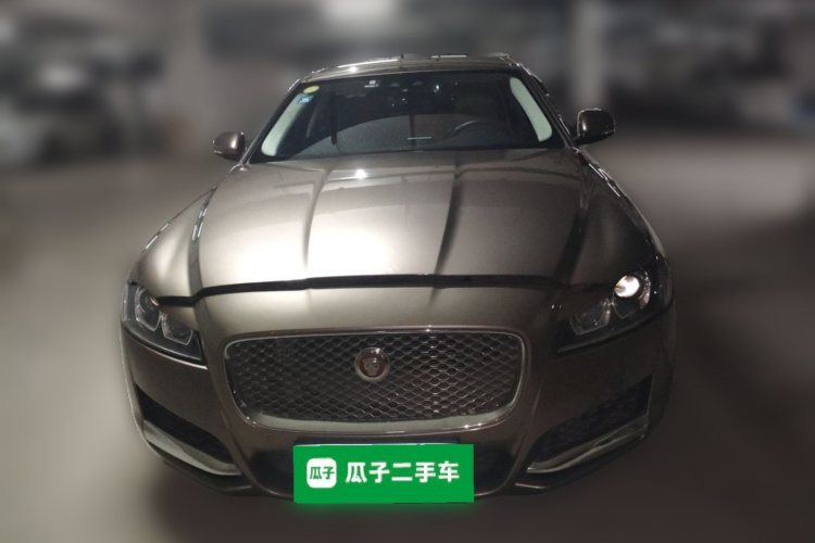 捷豹XFL 2017款 XFL 2.0T 240PS 奢华版车身外观6001