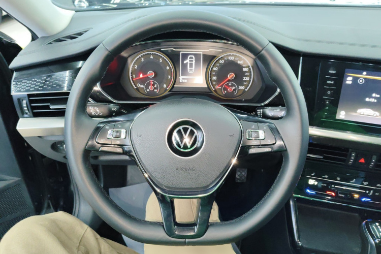 大众 帕萨特 2020款 改款 330TSI 精英版 国VI中控内饰13