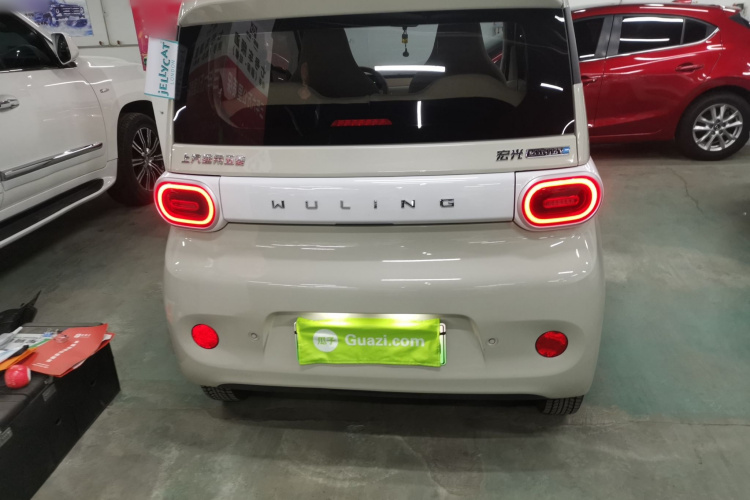 五菱汽车 宏光MINIEV 2024款 第三代 215km 青春版车身外观6