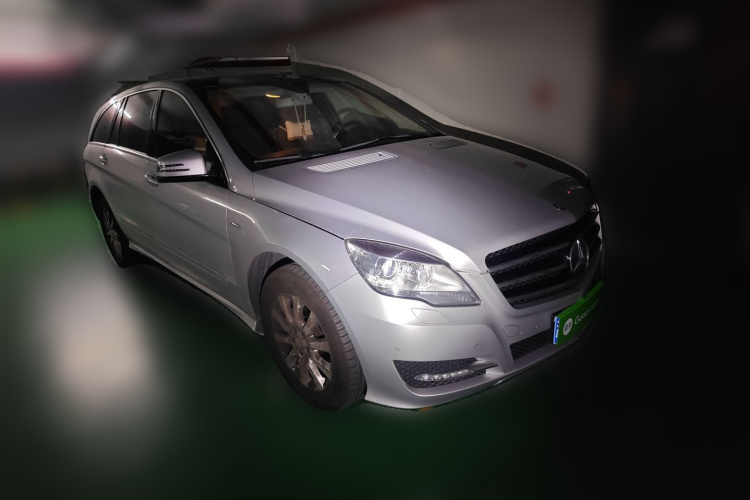 奔驰R级 2017款 R 320 4MATIC 商务型臻藏版车身外观6002