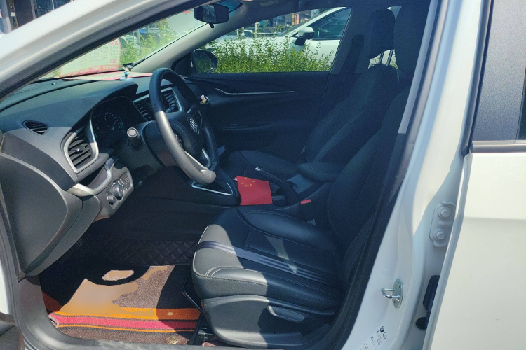 别克 英朗 2021款 改款 典范 1.5L 自动精英型局部细节19