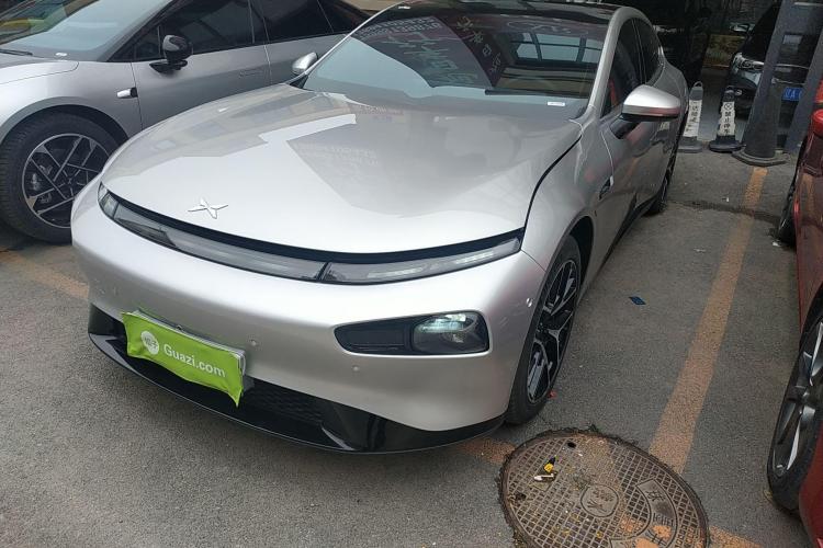 小鹏P7 2023款 P7i 702 Pro车身外观1