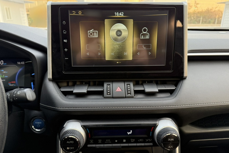 丰田 RAV4荣放 2020款 双擎  2.5L E-CVT两驱精英版局部细节16