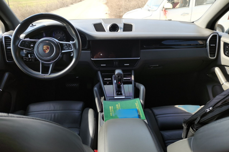 保时捷 2018款 Cayenne 3.0T中控内饰7002