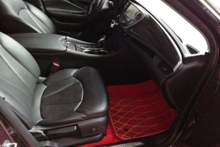 别克 昂科威 2019款 20T 两驱精英型 国VI局部细节41