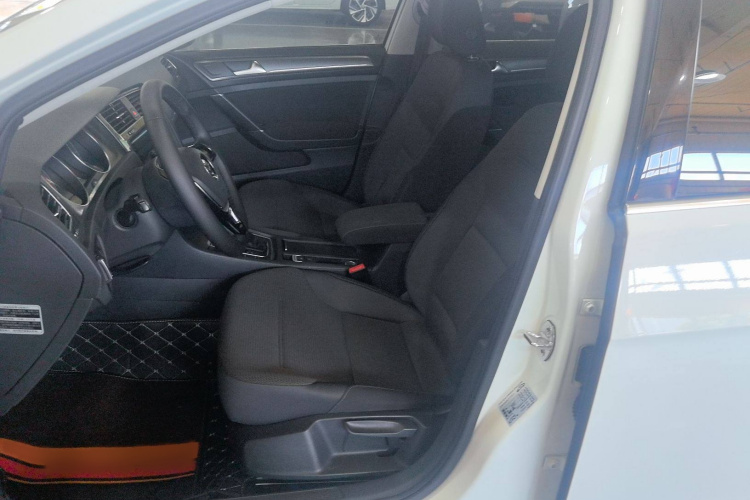 大众 高尔夫 2016款 1.6L 自动舒适型局部细节19