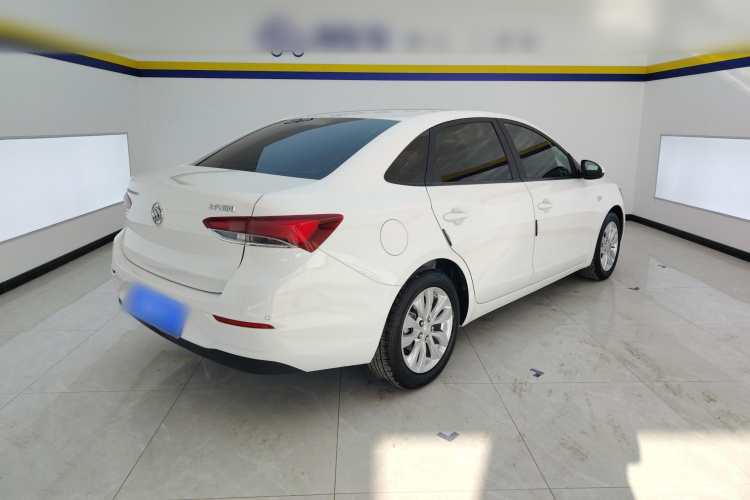 别克 英朗 2021款 改款 典范 1.5L 自动精英型车身外观7