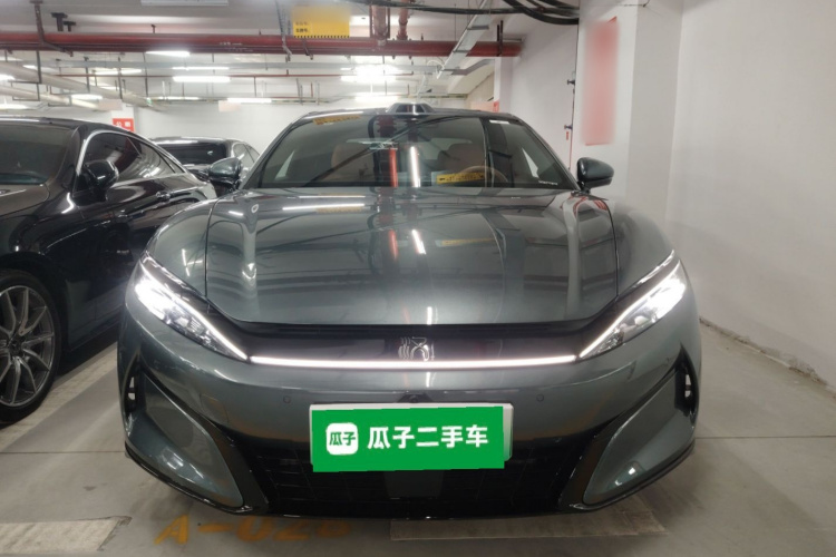 比亚迪 汉L 2025款 DM-p 四驱激光雷达旗舰型车身外观6001