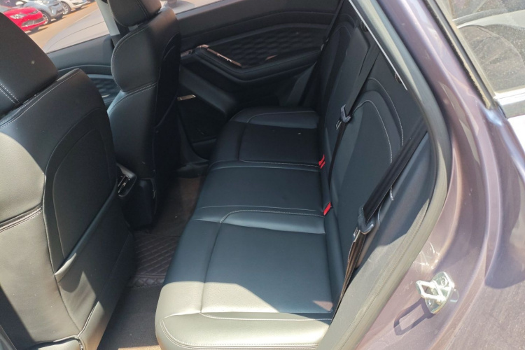 五菱汽车 五菱星云 2023款 2.0L DHT 旗舰版中控内饰21