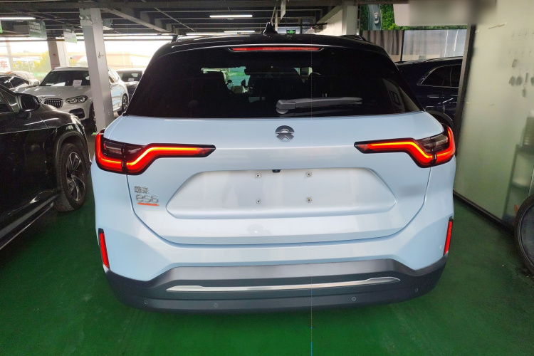 蔚来ES6 2020款 600KM 运动版车身外观6004