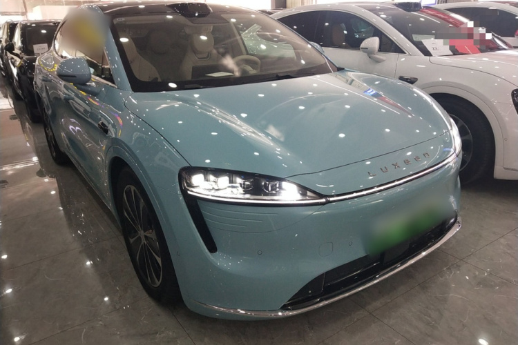 鸿蒙智行 智界R7 2025款 增程 251km Max车身外观3