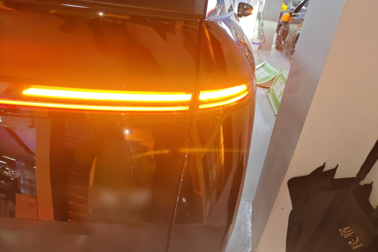 小鹏X9 2025款 740超长续航 Max车身外观6006