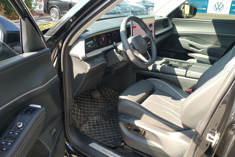 大众 2025款 途昂 Pro 450TSI 四驱纵横版中控内饰7003