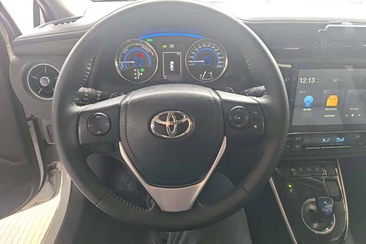 丰田 卡罗拉 2017款 改款双擎 1.8L E-CVT精英版中控内饰13