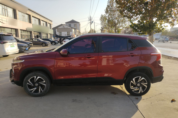 宝骏510 2017款 1.5L 手动舒适型车身外观4