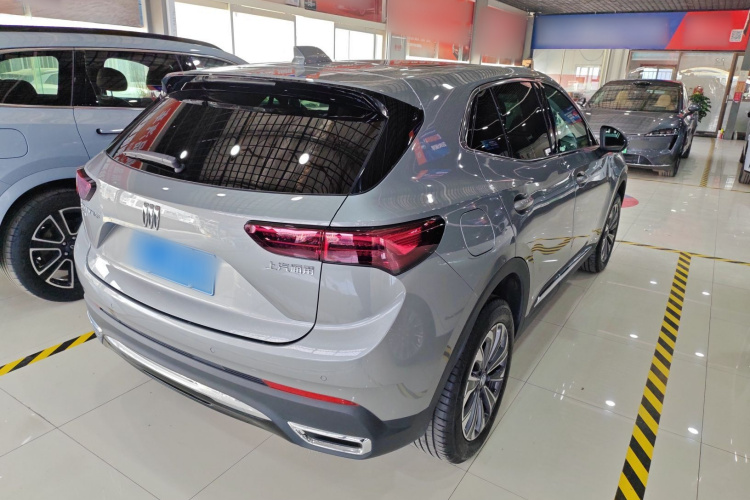 别克 昂科威 2025款 25T 进享白金版车身外观7