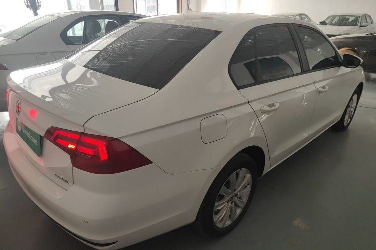 大众 2019款 改款 宝来·传奇 1.5L 自动时尚型 国VI车身外观7