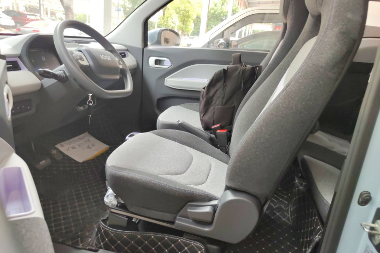 奇瑞新能源 QQ冰淇淋 2022款 170km 圣代 磷酸铁锂中控内饰7004