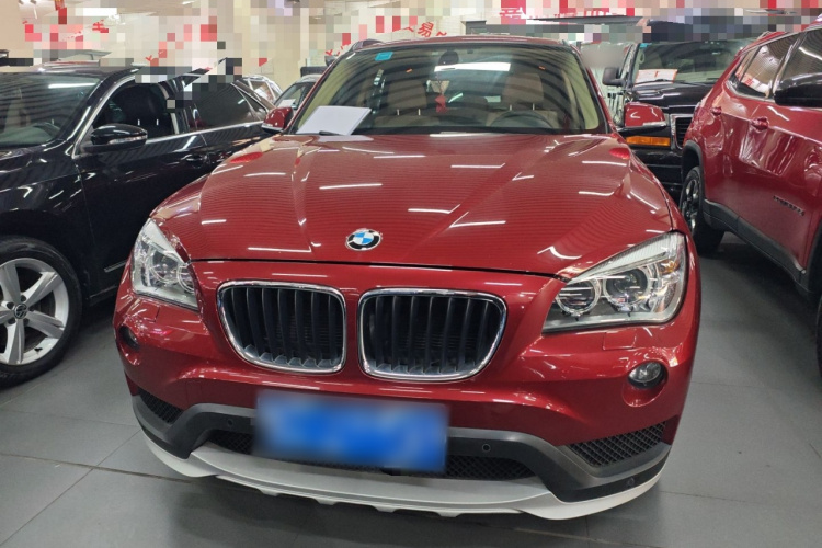 宝马X1 2014款 sDrive18i 领先型车身外观2