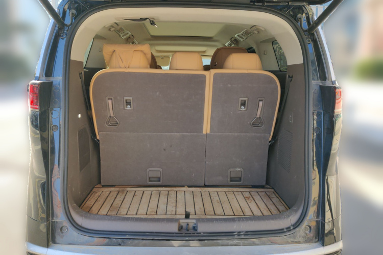 腾势D9 2022款 DM-i 970 四驱旗舰型局部细节23