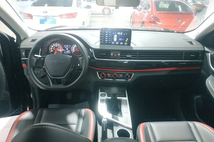 东风风行 风行T5 2022款 盛世款 1.6L 手动筑梦版五座中控内饰7002