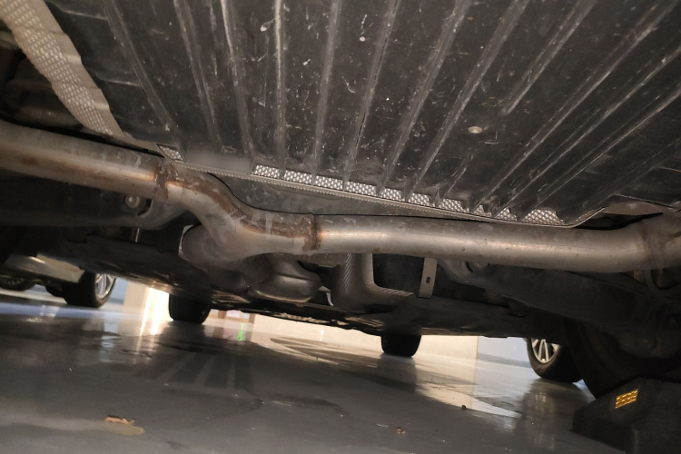 奔驰C级 2015款 C 180 L 运动型局部细节9009