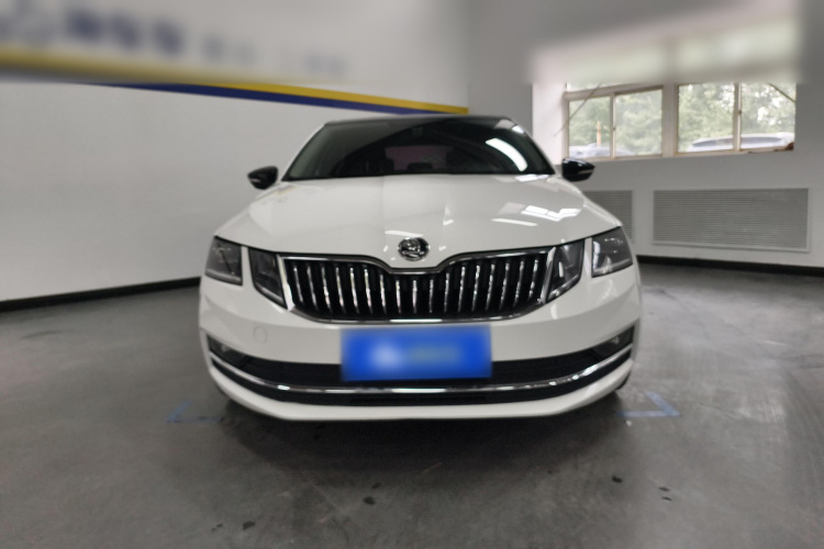 斯柯达 明锐 2018款 TSI280 DSG豪华版车身外观2