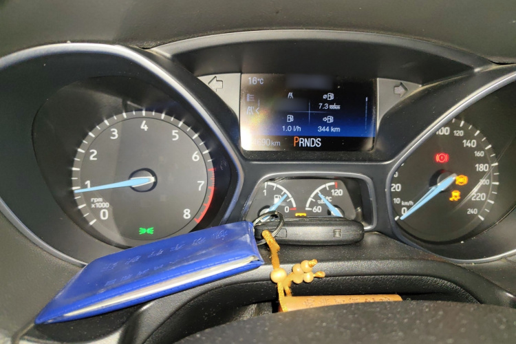 福特 福克斯 2015款 三厢 EcoBoost 180 自动旗舰型局部细节14