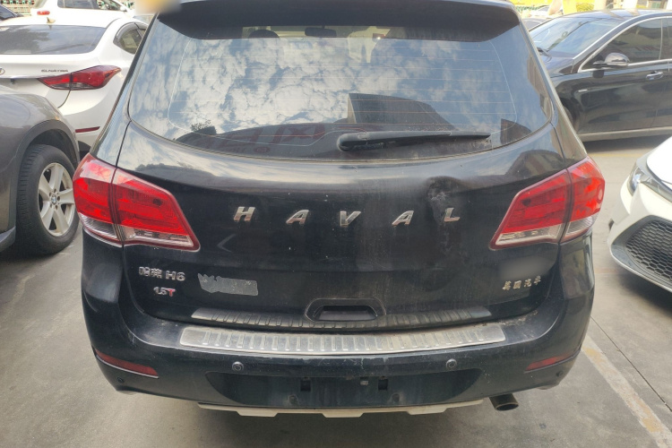 哈弗H6 2015款 升级版 1.5T 手动两驱精英型车身外观6