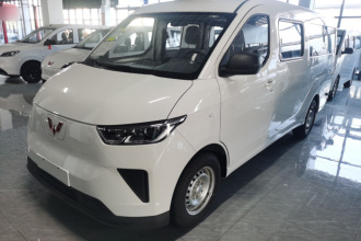 五菱汽车 五菱扬光 2025款 400km 客车版舒适型