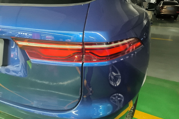 捷豹F-PACE 2023款 P250 HSE车身外观6006