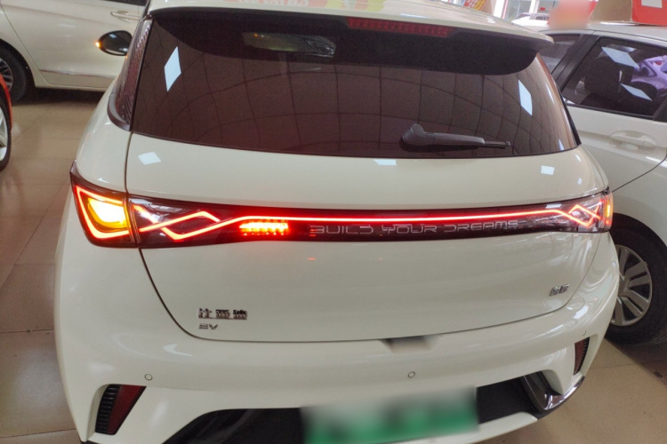 比亚迪 海豚 2025款 420km 时尚版车身外观6