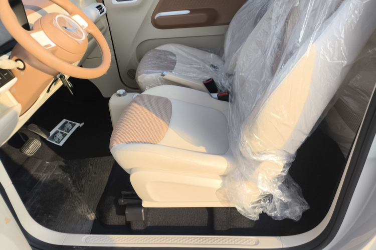 五菱汽车 宏光MINIEV 2024款 第三代 215km 青春版中控内饰19