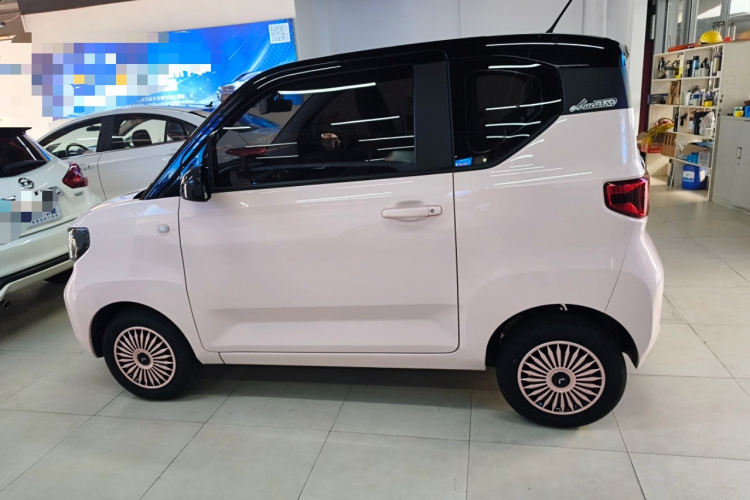 五菱汽车 宏光MINIEV 2022款 马卡龙时尚款 磷酸铁锂车身外观6003