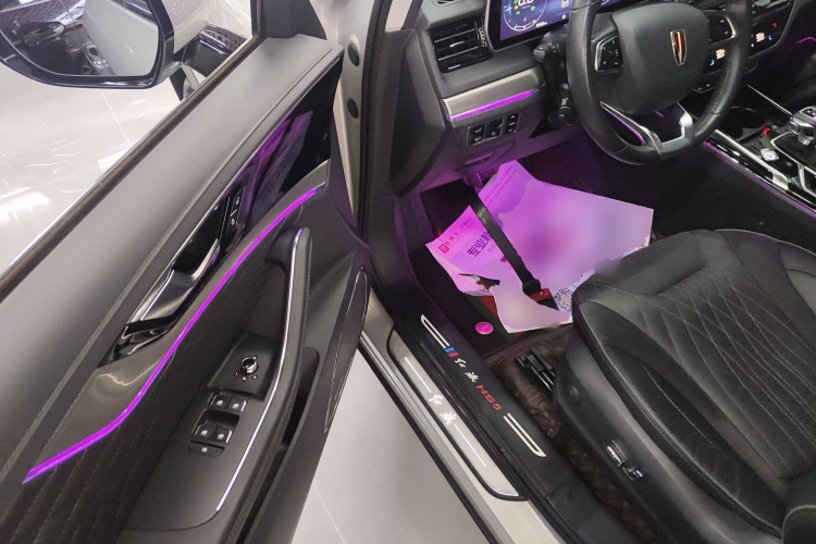 红旗HS5 2022款 改款 2.0T 智联旗享版中控内饰20