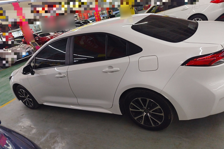 丰田 雷凌 2023款 TNGA 1.5L CVT进取版车身外观4