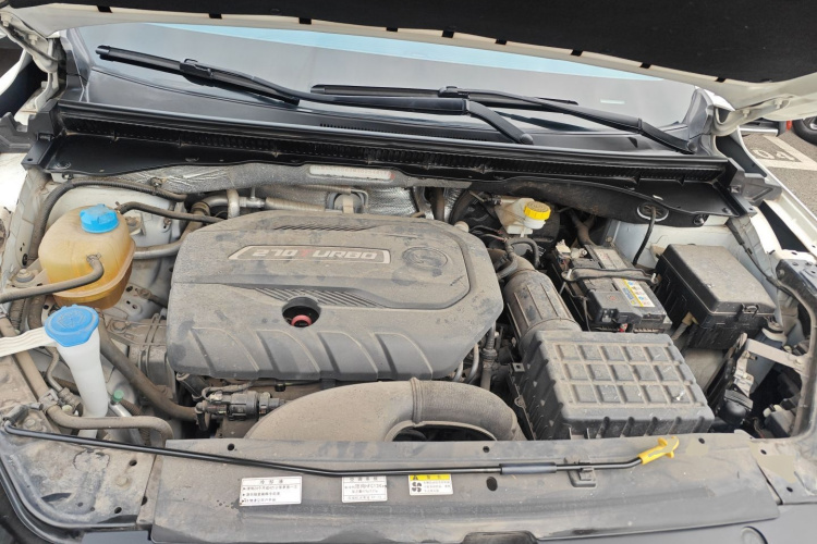 广汽传祺 传祺GS4 2021款 270T 自动智联科技版机舱底盘24