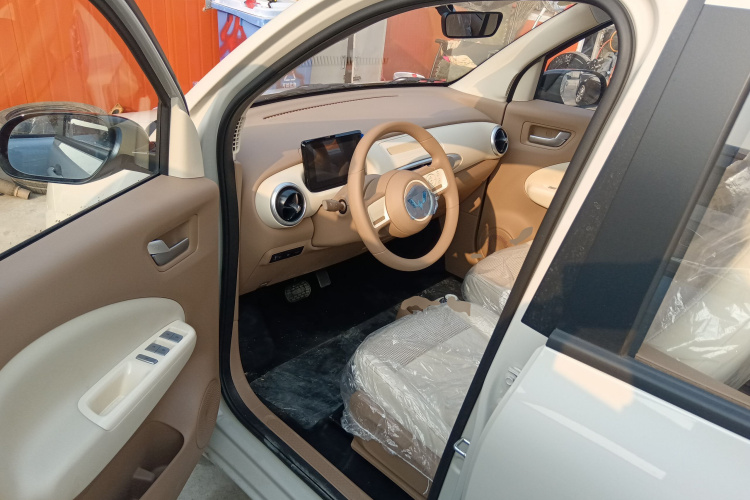 五菱汽车 宏光MINIEV 2025款 四门版 进阶款中控内饰20