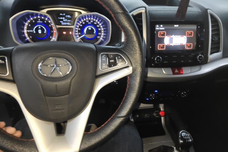 江汽集团 瑞风S3 2016款 1.5L 手动豪华智能型中控内饰7002