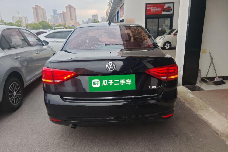 大众 朗逸 2015款 1.6L 自动舒适版车身外观6004