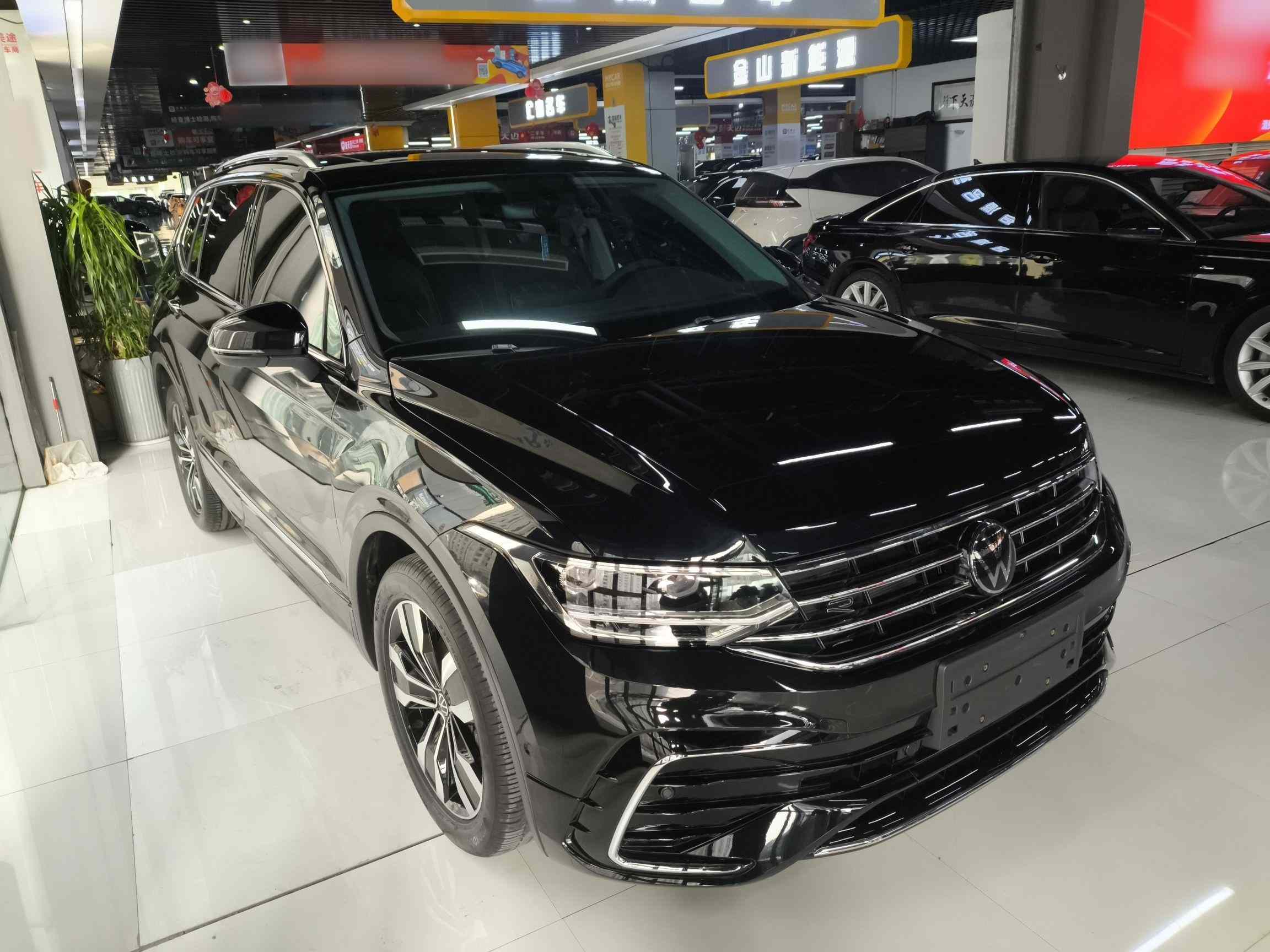 大众 途观L 2024款 出众款 330TSI 自动两驱R-Line龙耀版(5)